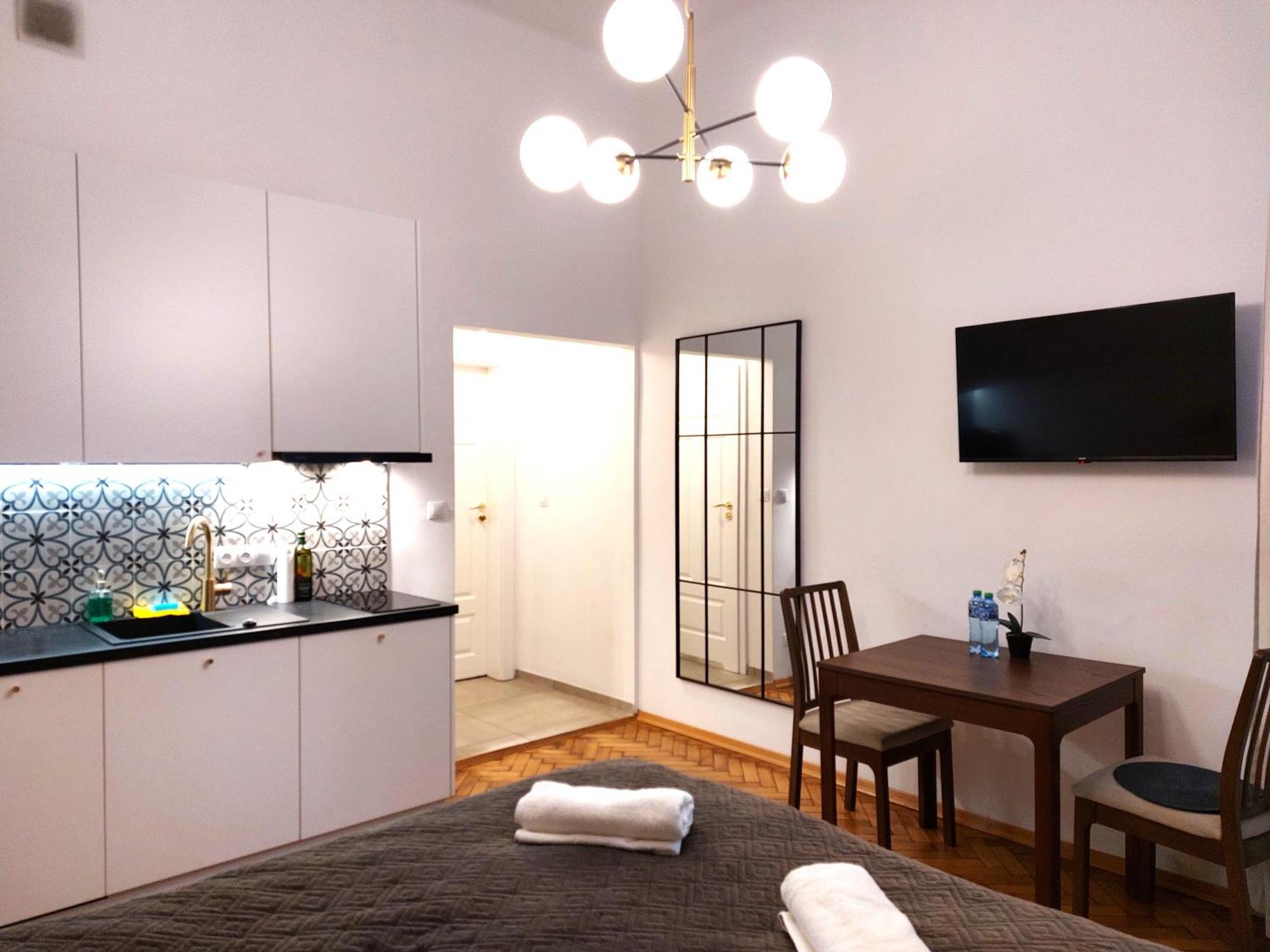 Unique Style Apartments Old Town - 25 Min From The Airport - By Homelike קרקוב מראה חיצוני תמונה